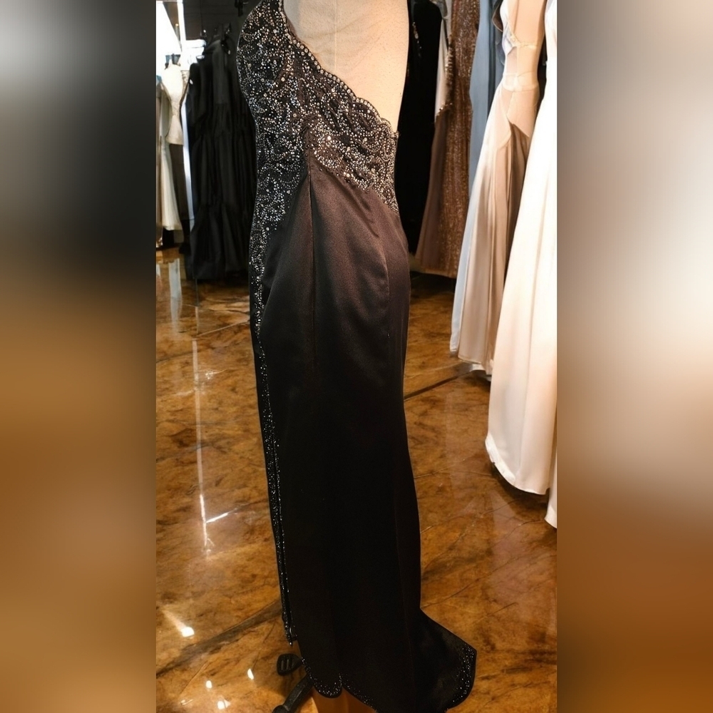 Sophisticated Strapless Black Gown - Picture 3 of 5